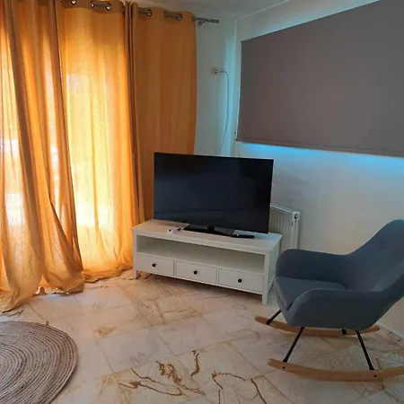 Modern Lägenhet PalaiónTsiflíkion