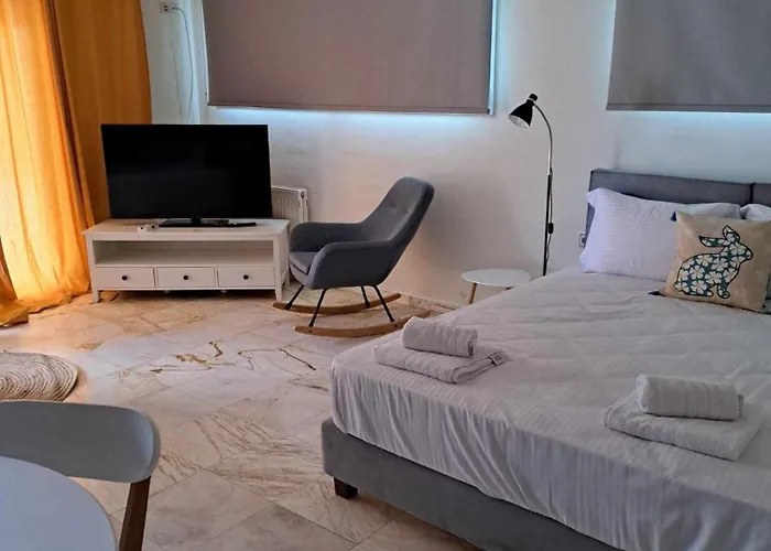 Modern Appartement PalaiónTsiflíkion